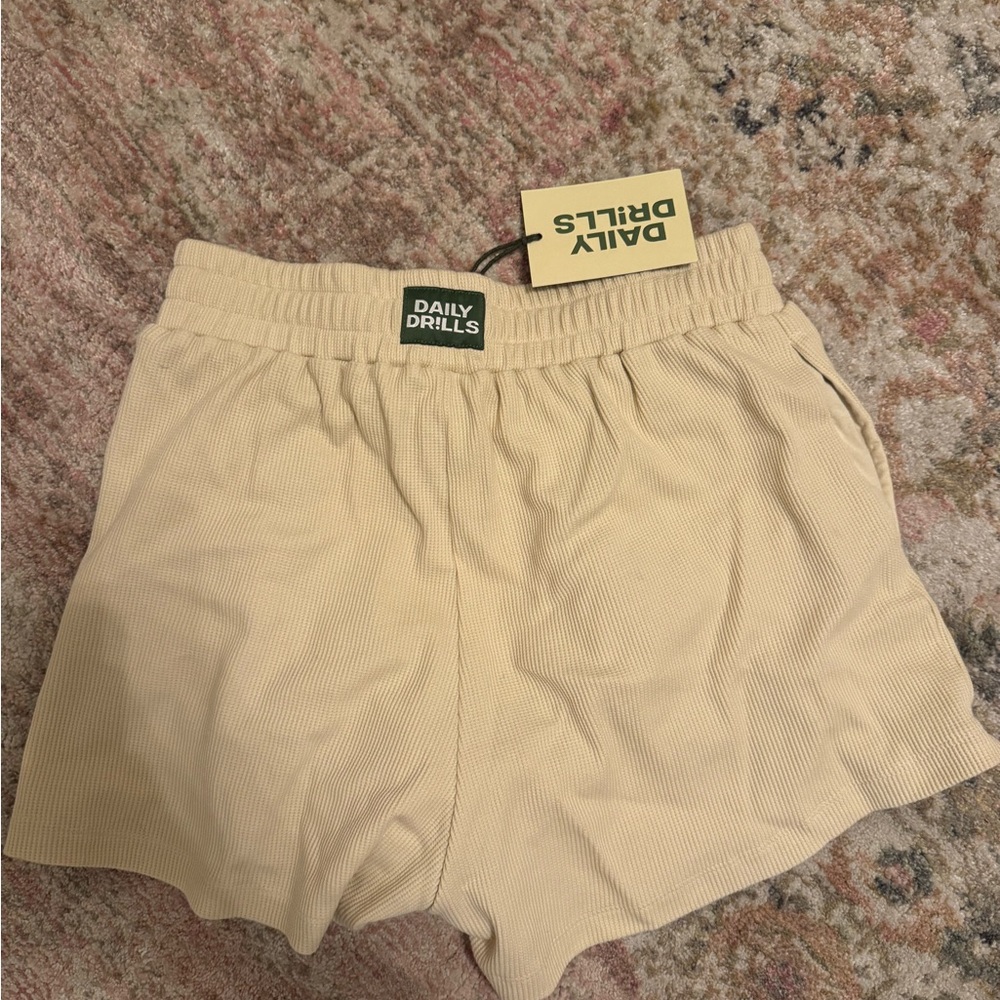 Daily Drills Beige Shorts